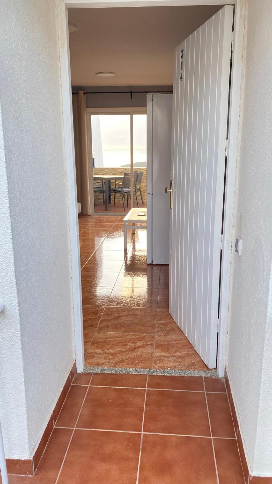 Sea View Apartment In Паталавака Екстериор снимка