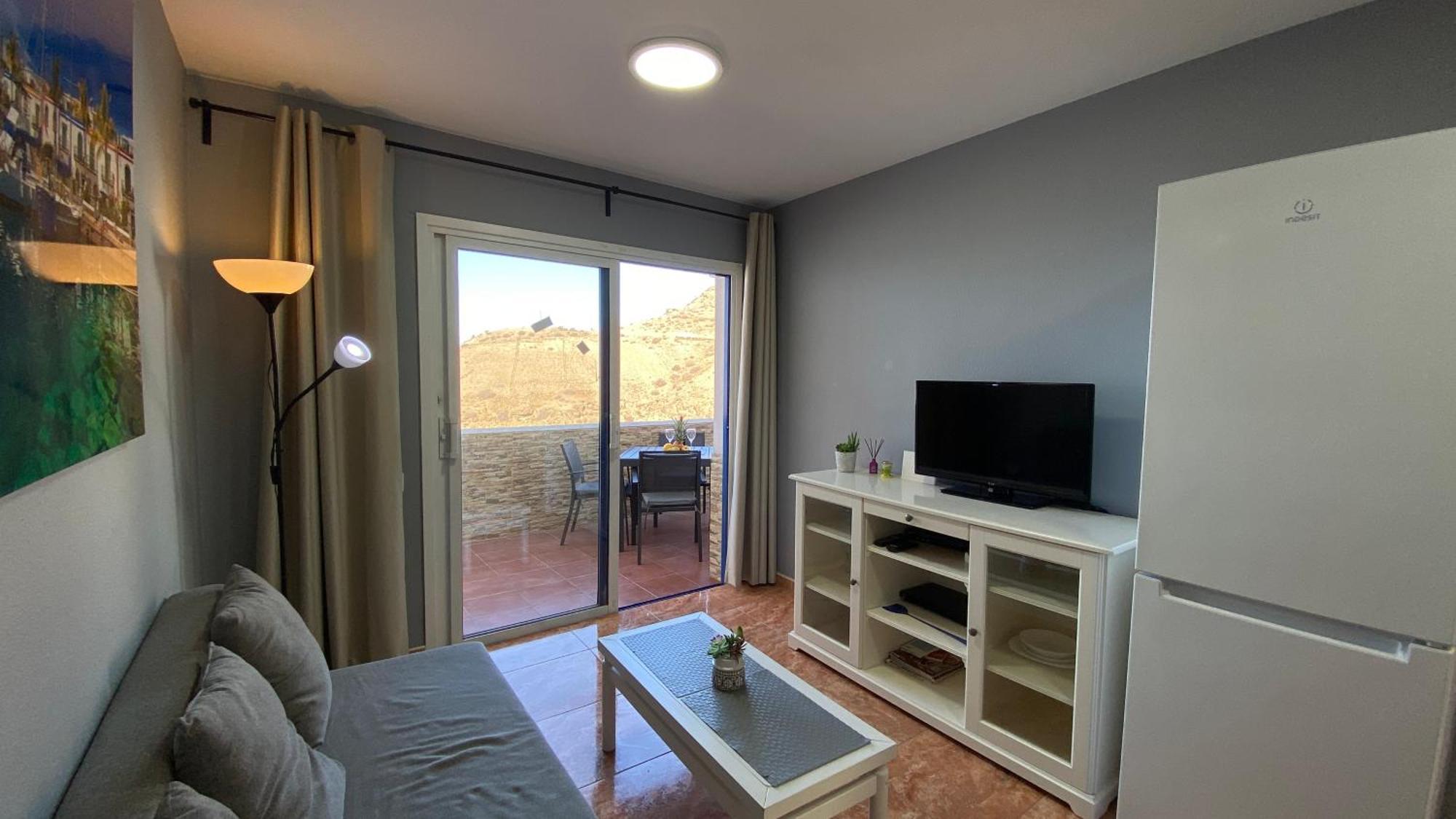 Sea View Apartment In Паталавака Екстериор снимка